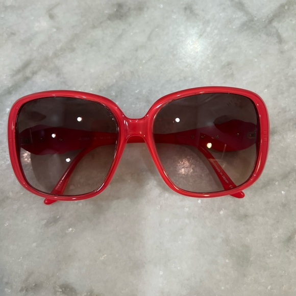 Judith Leiber Sunglasses! Amazing Barbie pink. She’ll crystals on the temples main image 4